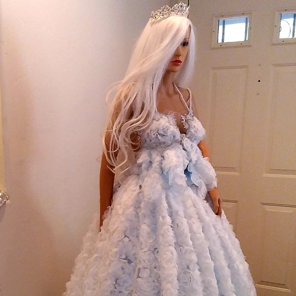 SAMPLE GOWN ONLY - "BROOKLYN" White/Blue Woodland Princess Wedding Ballgown Set - Picture 3 of 13